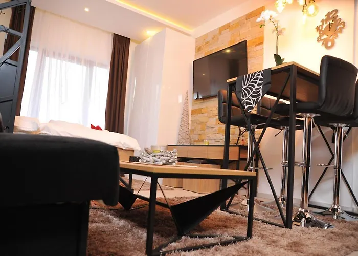 Milmari Boutique S3 Lux *